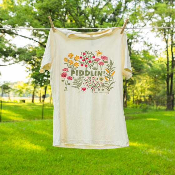 Piddlin' Tee